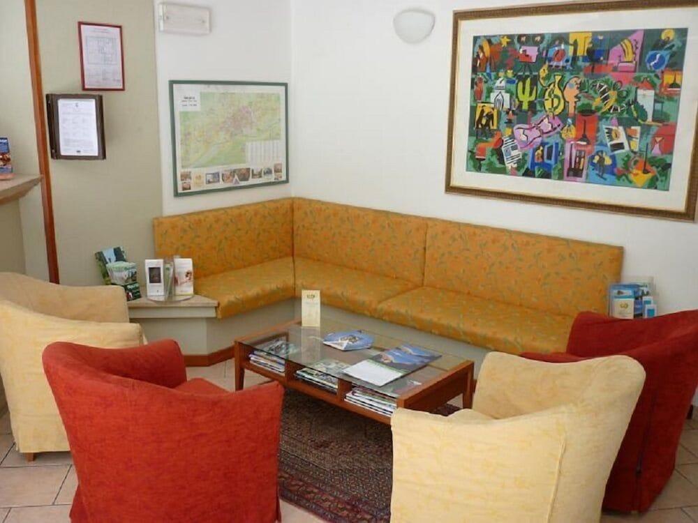 Hotel Garnì Villa Fontana Trento Esterno foto
