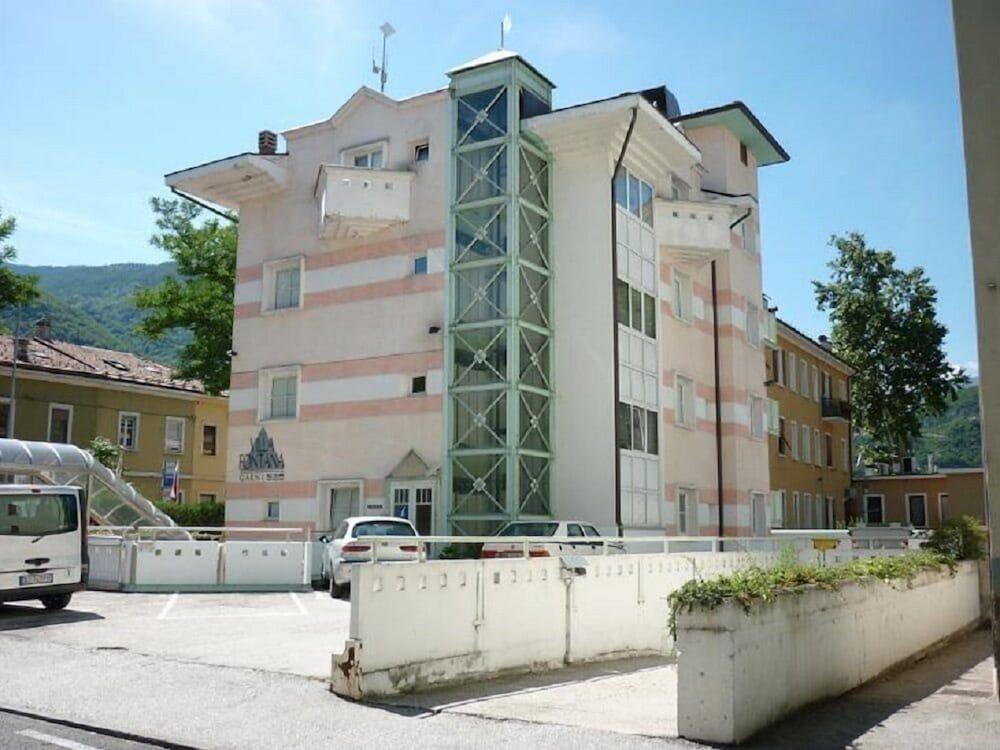 Hotel Garnì Villa Fontana Trento Esterno foto