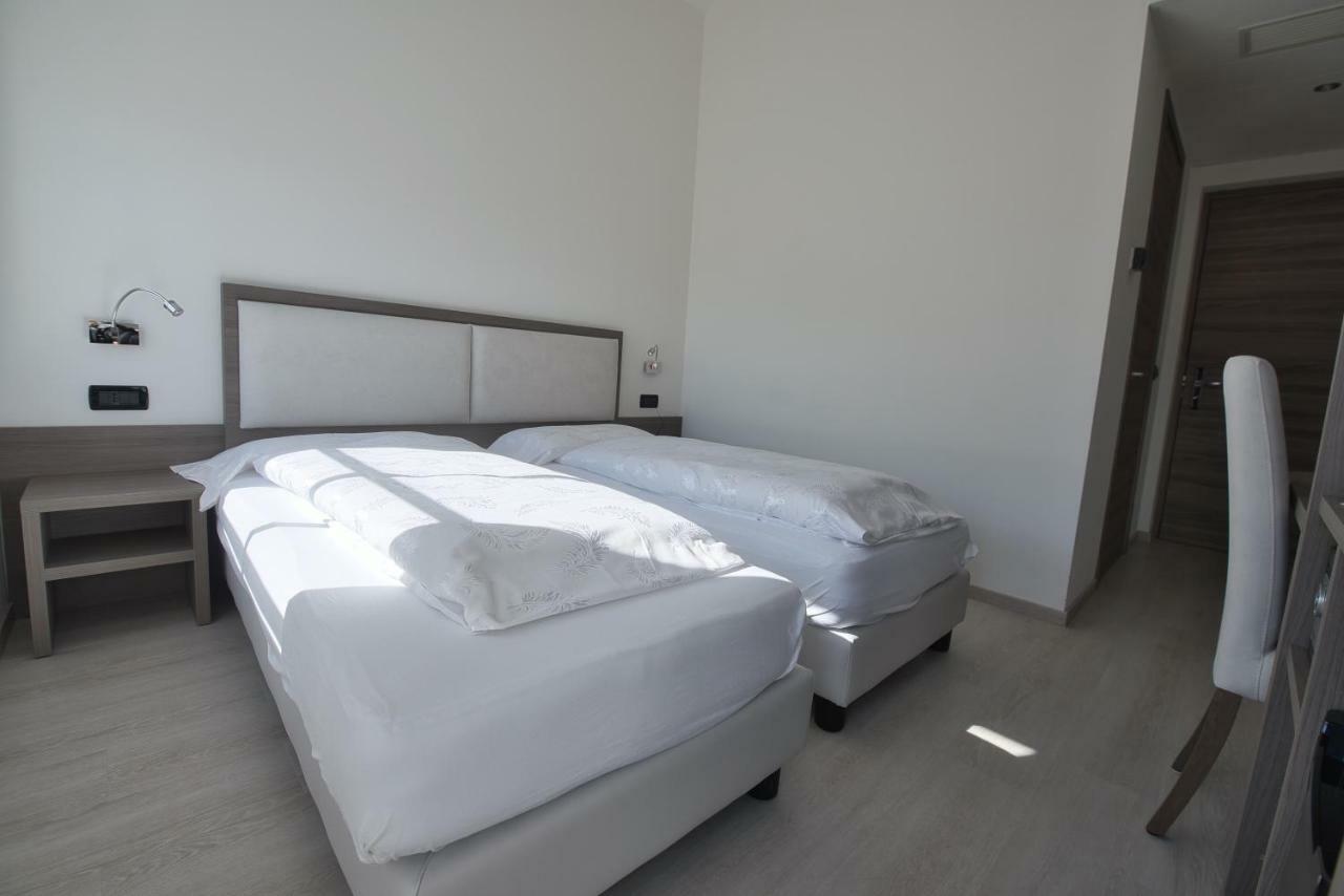 Hotel Garnì Villa Fontana Trento Esterno foto